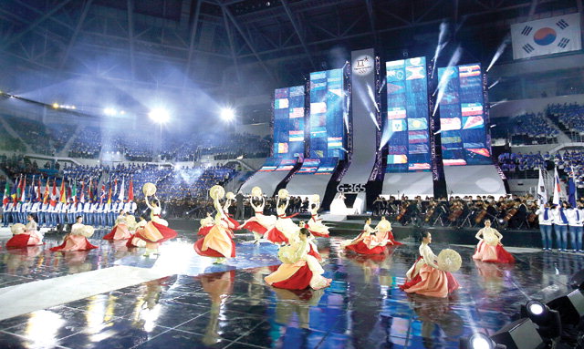 ▲ 지난 2월 강릉하키센터에서 열린 평창올림픽 G-1년 행사. 사진제공=평창조직위