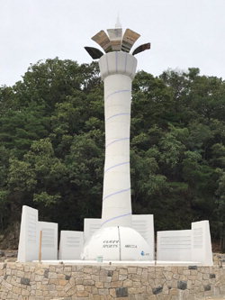 ▲ 양구군이 양구읍 둥글봉 입구에 건립중인 스포츠 상징탑 모습.