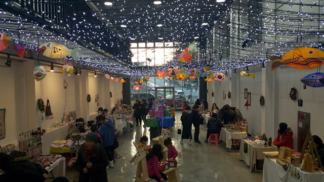 ▲ 지난해 강릉 명주예술마당에서 열린 ‘크리스마스 아트마켓’.