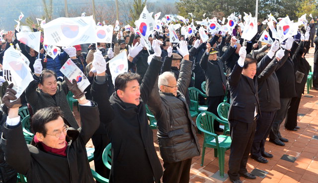 “애국선열들의 나라사랑 정신 잊지 않겠습니다”