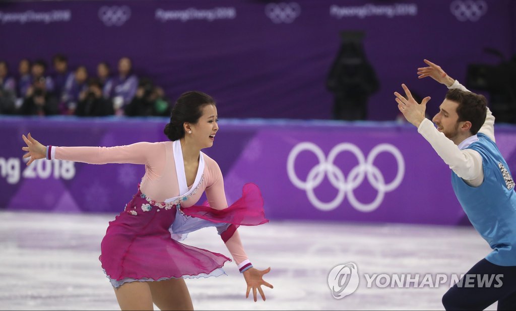 ▲ 피겨 아이스댄스 대표팀 민유라(왼쪽)와 알렉산더 겜린