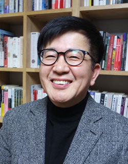 ▲ 김원동 강원대 교수
