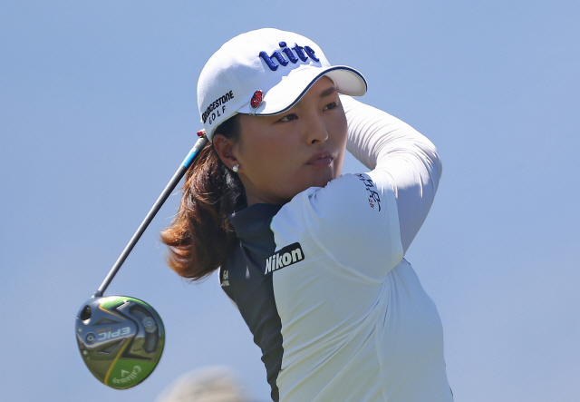 ▲ RANCHO MIRAGE, CALIFORNIA - APRIL 07: Jin Young Ko of South Korea watches her tee shot on the fourth hole during the final round of the ANA Inspiration on the Dinah Shore course at Mission Hills Country Club on April 07, 2019 in Rancho Mirage, California.   Matt Sullivan/Getty Images/AFP&#10;== FOR NEWSPAPERS, INTERNET, TELCOS &amp; TELEVISION USE ONLY ==&#10;&#10;<All rights reserved by Yonhap News Agency>