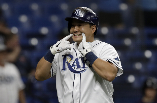 ▲ Tampa Bay Rays&lsquo; Ji-Man Choi, of South Korea, reacts after his two-run home run off Minnesota Twins pitcher Zack Littell during the seventh inning of a baseball game Thursday, May 30, 2019, in St. Petersburg, Fla. (AP Photo/Chris O&rsquo;Meara)