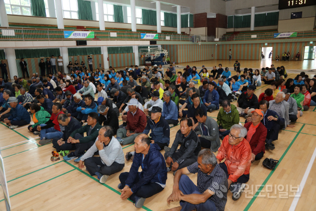 ▲ 속초양양축협 조합원 한마음대회가 15일 양양 실내체육관에서 열렸다.