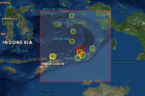 ▲ 24일 오전 11시 53분께 인도네시아 반다해에서 발생한 지진 위치(붉은 원)