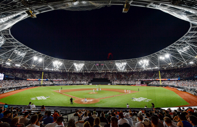 ▲ Jun 29, 2019; London, ENG; General view of the field during the seventh inning of the game between the Boston Red Sox and the New York Yankees at London Stadium. The New York Yankees won 17-13. Mandatory Credit: Steve Flynn-USA TODAY Sports