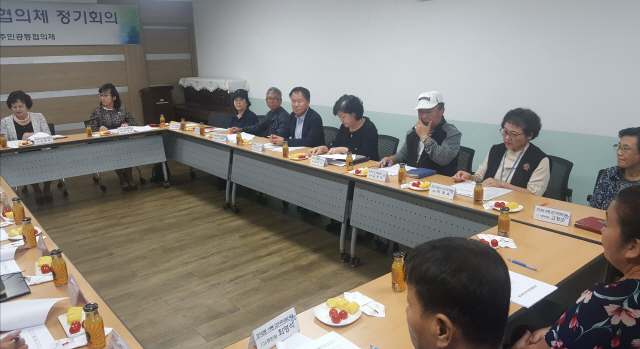 ▲ 효자8단지주민공동협의체 3차 정기회의가 18일 오전 춘천효자종합사회복지관에서 열렸다.