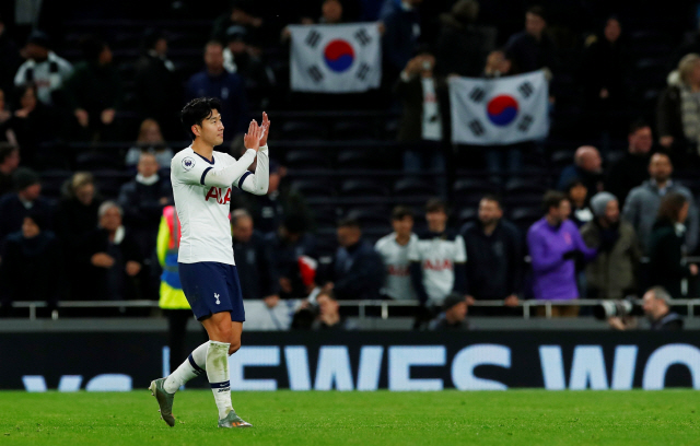 ▲ Soccer Football - Premier League - Tottenham Hotspur v Burnley - Tottenham Hotspur Stadium, London, Britain - December 7, 2019  Tottenham Hotspur&lsquo;s Son Heung-min celebrates after the match                       REUTERS/Eddie Keogh  EDITORIAL USE ONLY. No use with unauthorized audio, video, data, fixture lists, club/league logos or &ldquo;live&rdquo; services. Online in-match use limited to 75 images, no video emulation. No use in betting, games or single club/league/player publications.  Please contact your account representative for further details.
&lt;All rights reserved by Yonhap News Agency&gt;
