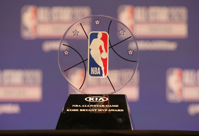 ▲ Feb 15, 2020; Chicago, Illinois, USA; NBA commissioner Adam Silver unveils the Kobe Bryant MVP Award at a press conference during NBA All Star Saturday Night at United Center. Mandatory Credit: Dennis Wierzbicki-USA TODAY Sports&#10;<All rights reserved by Yonhap News Agency>