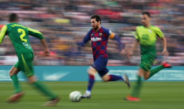 ▲ Soccer Football - La Liga Santander - FC Barcelona v Eibar - Camp Nou, Barcelona, Spain - February 22, 2020  Barcelona‘s Lionel Messi in action  REUTERS/Albert Gea     TPX IMAGES OF THE DAY