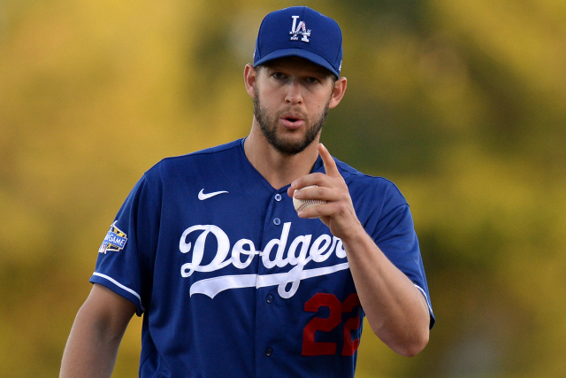 ▲ Mar 4, 2020; Phoenix, Arizona, USA; Los Angeles Dodgers starting pitcher Clayton Kershaw (22) reacts during the first inning of a spring training game against the San Francisco Giants at Camelback Ranch. Mandatory Credit: Joe Camporeale-USA TODAY Sports <All rights reserved by Yonhap News Agency>