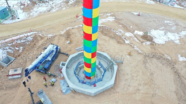레고랜드 테마파크 중간 자리에 위치한 59m 높이 레고 전망대(가칭)의 공정작업 모습