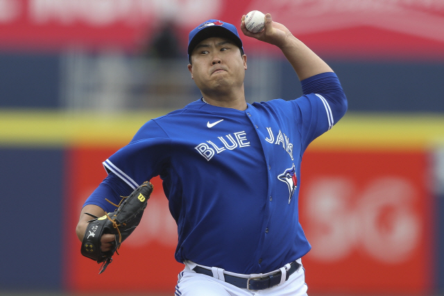 ▲ Toronto Blue Jays starting pitcher Hyun Jin Ryu throws a pitch during the first inning of a baseball game against the Baltimore Orioles in Buffalo, N.Y., Saturday, June 26, 2021. (AP Photo/Joshua Bessex)