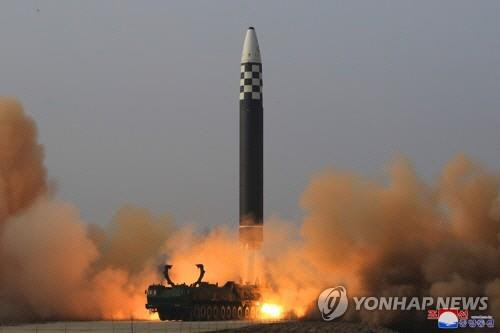 ▲ 지난 3월 북한 관영매체가 공개한 화성-17형 발사 장면.연합뉴스