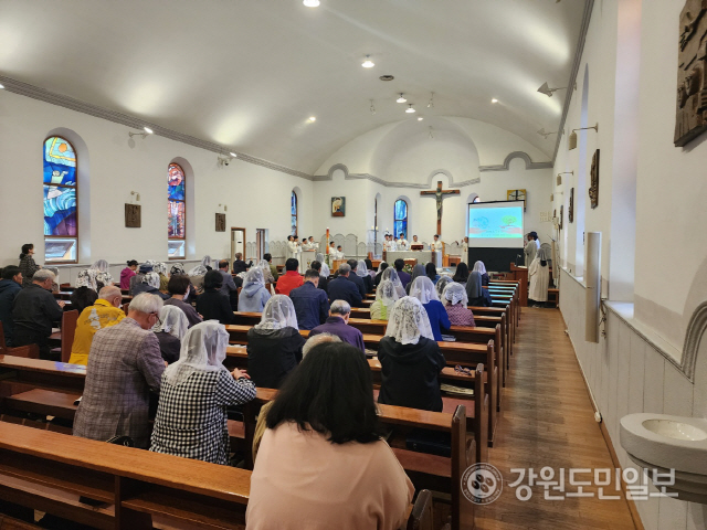 ▲ 지난 22일 춘천 죽림동 성당에서 열린 지구의 날 미사 모습.