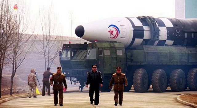▲ 북한이 지난해 17억 달러(약 2조3천억 원) 규모의 가상화폐를 탈취, 탄도미사일 개발에 집중 사용됐다는 보고서가 공개됐다. 사진은 연합뉴스 자료사진