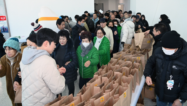 ▲ 월정사 노인요양원의 동지 팥죽 나눔행사