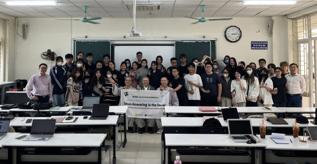 ▲ 조계종 제4교구 본사 월정사의 산하단체인 (사)문수청소년회와 오대산자연명상마을이 공동 주최하는 ‘2025 한베 청소년 글로벌 리더쉽 명상회’와 ‘2025 동아시아 청소년 동계명상대회’의 홍보를 위해 베트남을 방문한 준비위원회는 지난 25일 베트남 국립 하노이 인문사회과학대학을 방문, 호앙 안 투안(Hoang Anh Tuan) 총장을 예방하고 한베 대학생 간 교류를 위한 협력을 확대해 나가기로 했다.월정사 제공