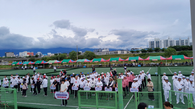 ▲ 제5회 솔향기 강원도 어울림 생활체육 게이트볼 대회가 최근 강릉시 남대천 게이트볼경기장에서 열렸다.