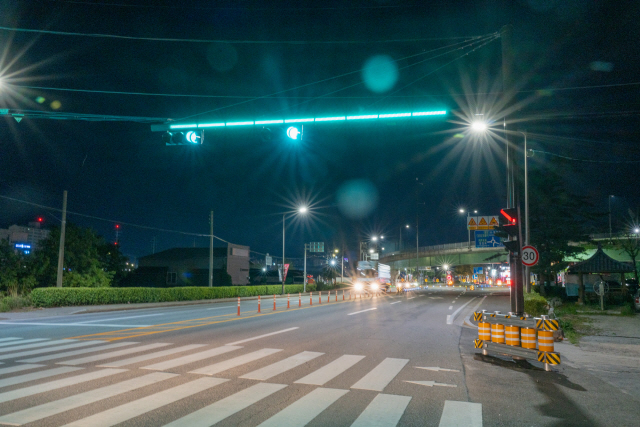 강릉 ITS 서비스 구축 순항… 신호등 LED 점등 도입