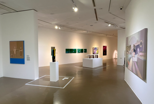 ▲ 양구군립박수근미술관 창작스튜디오 20주년 기념 기증작품전 ‘이토록 고집스런 세계에서’ 전시장 전경