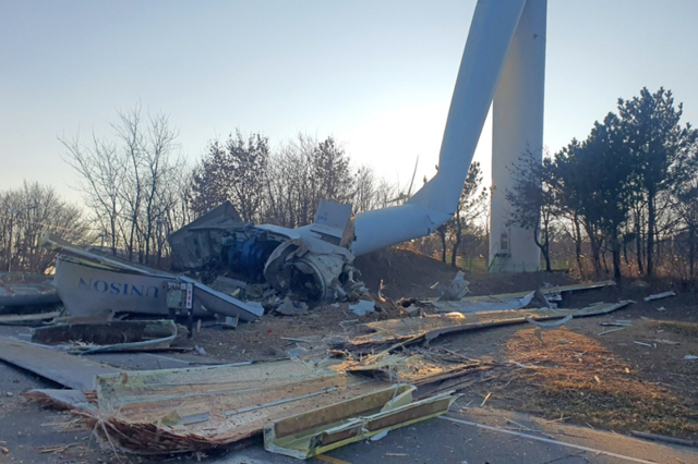 풍력발전기 도로 덮침 ㄷㄷ 차 지나갔으면 끔살