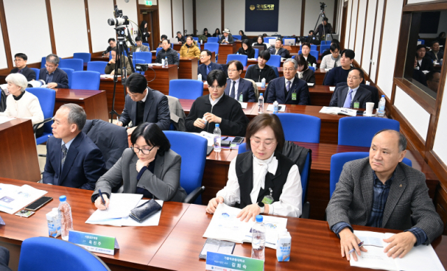 "치유·관광 중심 해양심층수 산업 공영개발 전환 필요" - 뉴스 썸네일 이미지