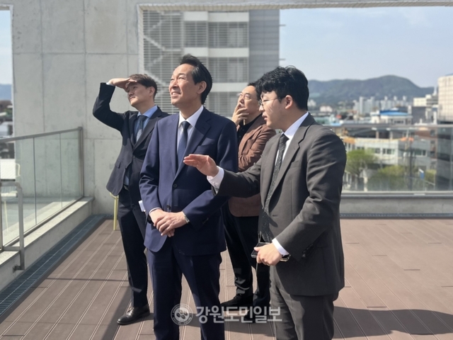 민주 우상호 강원지사 예비후보 "청년이 일하고 싶은 강원도 만들겠다" - 뉴스 썸네일 이미지