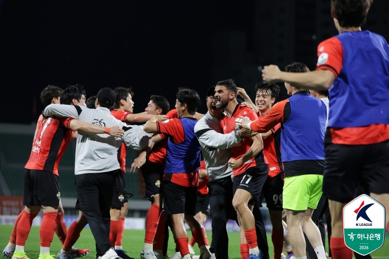 정경호 감독의 필승 전략으로 강원FC 5위 도약