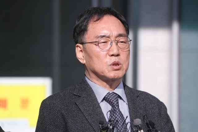 공소청, 김철수 전 속초시장 2심서 징역 5년 구형 - 뉴스 썸네일 이미지