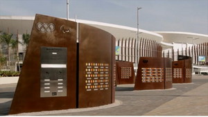 ▲ 브라질 리우올림픽 메달리스트들의 이름이 새겨진 ‘2016 리우올림픽 챔피언의 벽’이 지난달 바라(Barra)올림픽 파크 앞에 모습을 드러냈다.