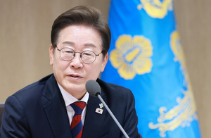 이 대통령, 오늘 민주당 지도부와 첫 만찬…당정 협력 당부할 듯