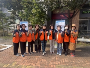 춘천북부노인복지관·인권톡톡봉사단, 노인인식개선캠페인 진행