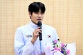 모교 찾은 AG 수영 금메달리스트 김영범…“후배들 선전 기원”