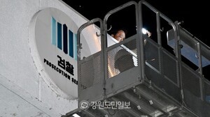 [현장컷] 내려오는 검찰